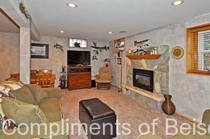 lowerlevelfamilyroom1