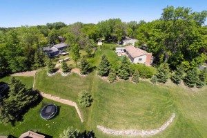6114 Southview Ct Mound MN-small-054-20150521 140850-666x444-72dpi